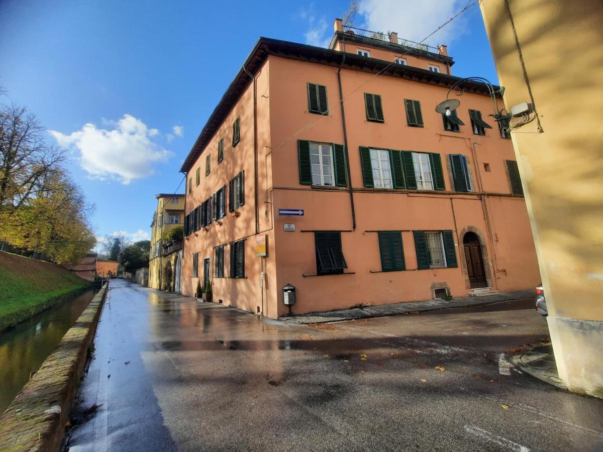 La Terrazza Fra Le Torri Apartment Lucca Exterior photo